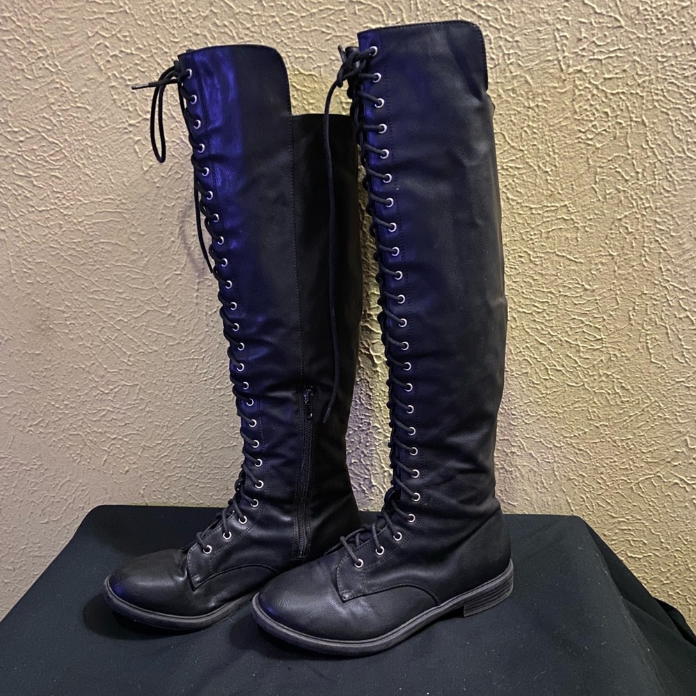 Black Lace-Up Boots